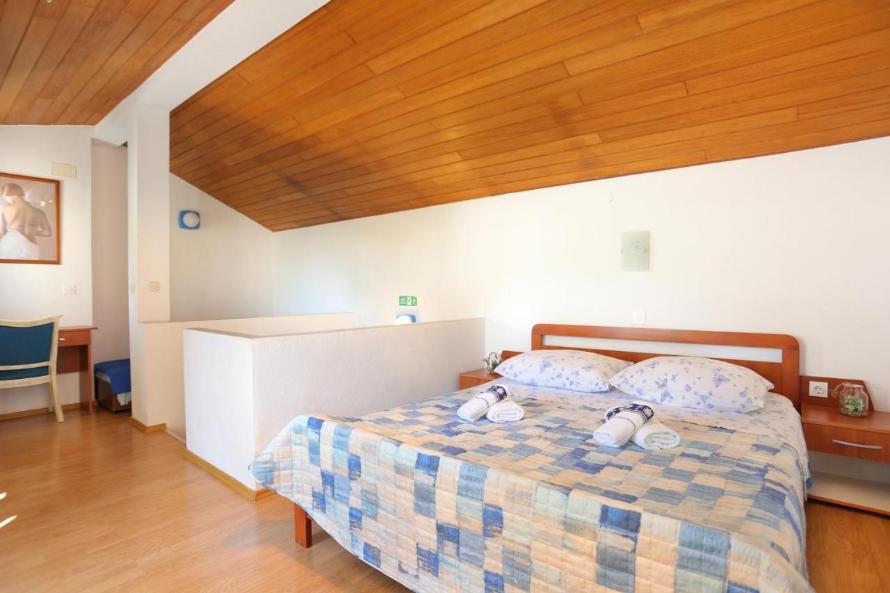 Holiday House With A Parking Space Brela, Makarska - 788 Exterior foto